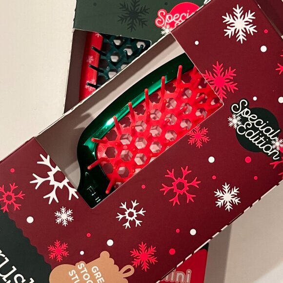 Unbrush Minis (TWO) (Red and‎ Green) / new/w/x - Picture 2 of 10